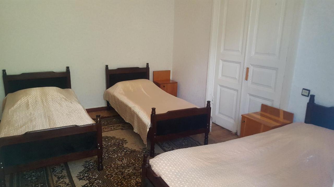 Firuza Hostel ボルジョミ エクステリア 写真