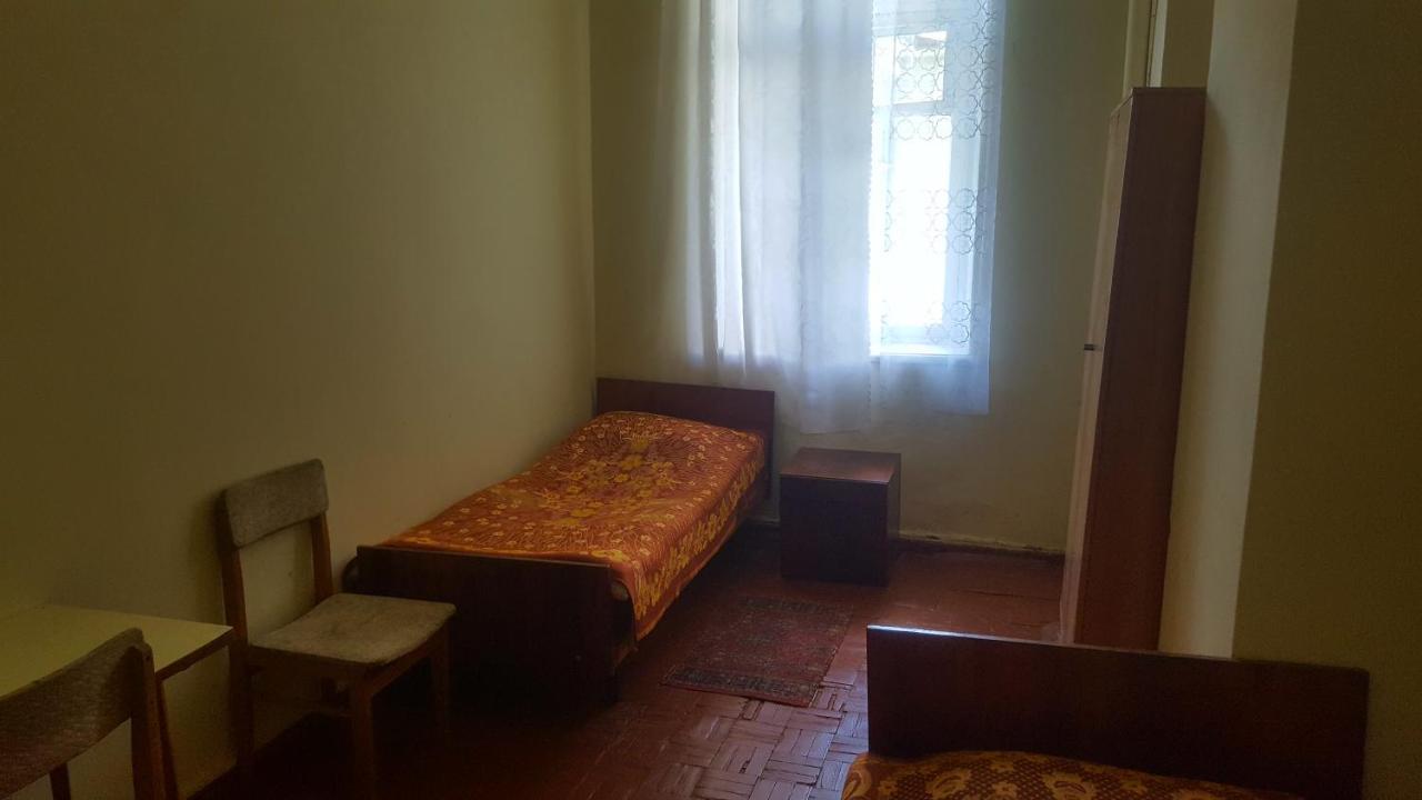 Firuza Hostel ボルジョミ エクステリア 写真
