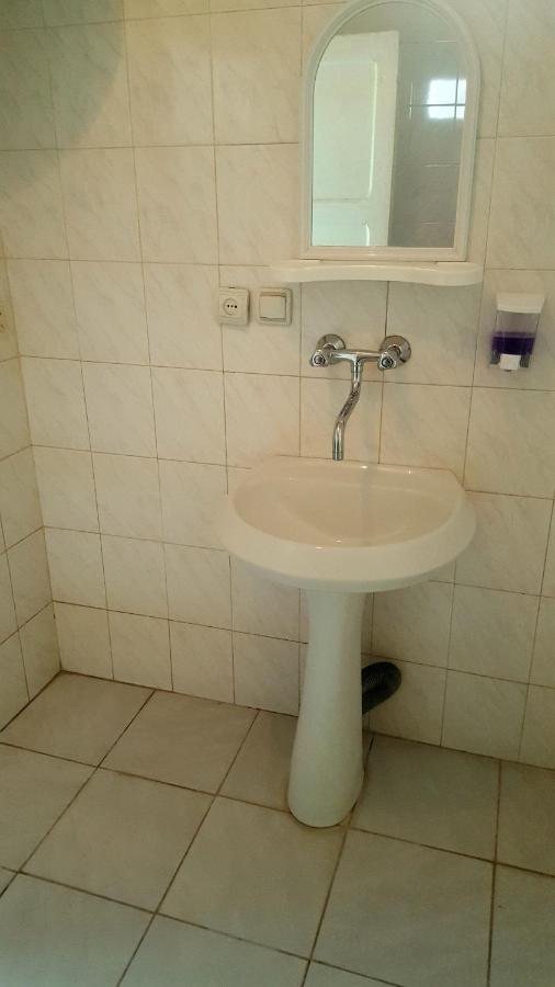 Firuza Hostel ボルジョミ エクステリア 写真