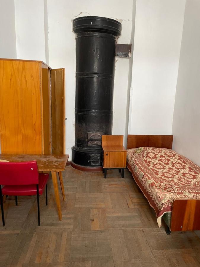 Firuza Hostel ボルジョミ エクステリア 写真