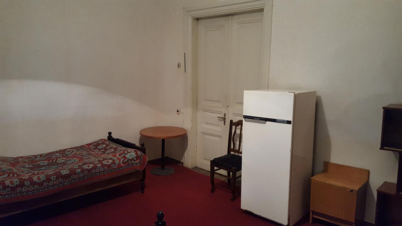 Firuza Hostel ボルジョミ エクステリア 写真
