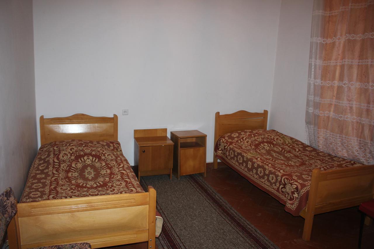 Firuza Hostel ボルジョミ エクステリア 写真